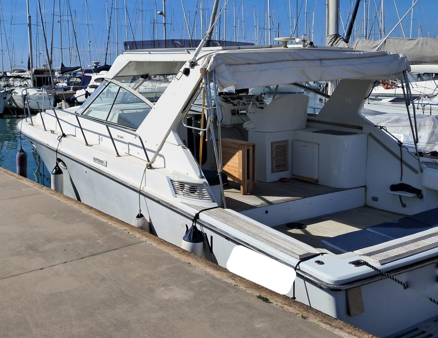trojan yacht-bertram 38 express