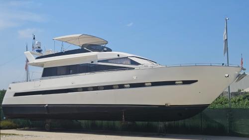 Cantieri navali piantoni piantoni 63