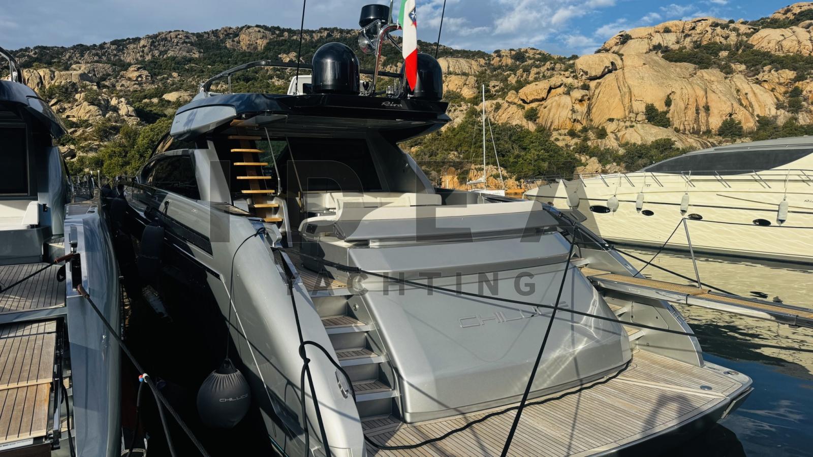 riva Perseo 76 sportfly