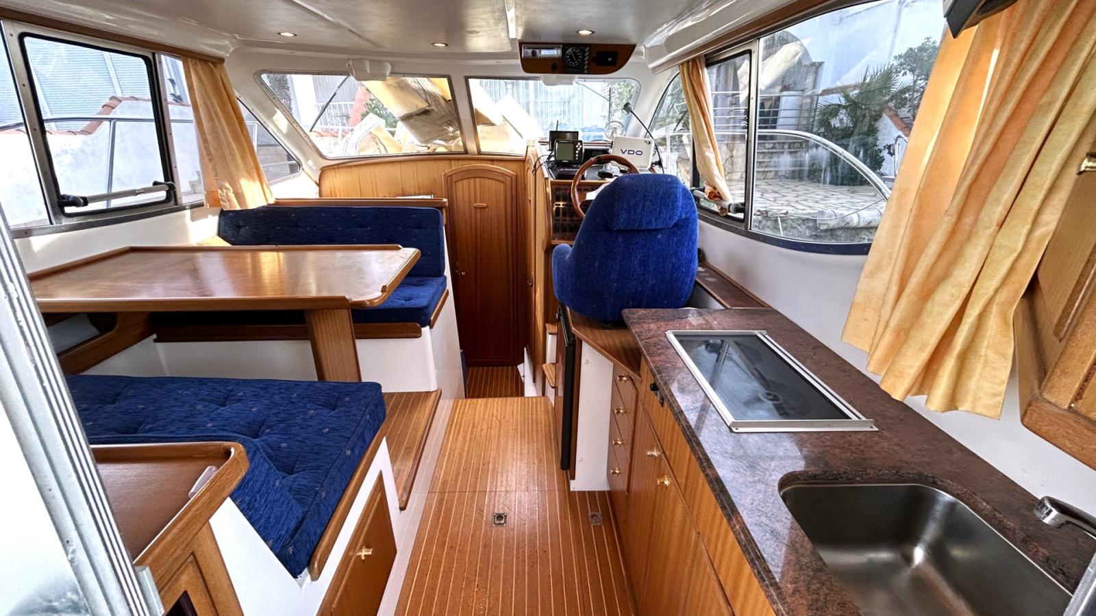 galeon 280 fly