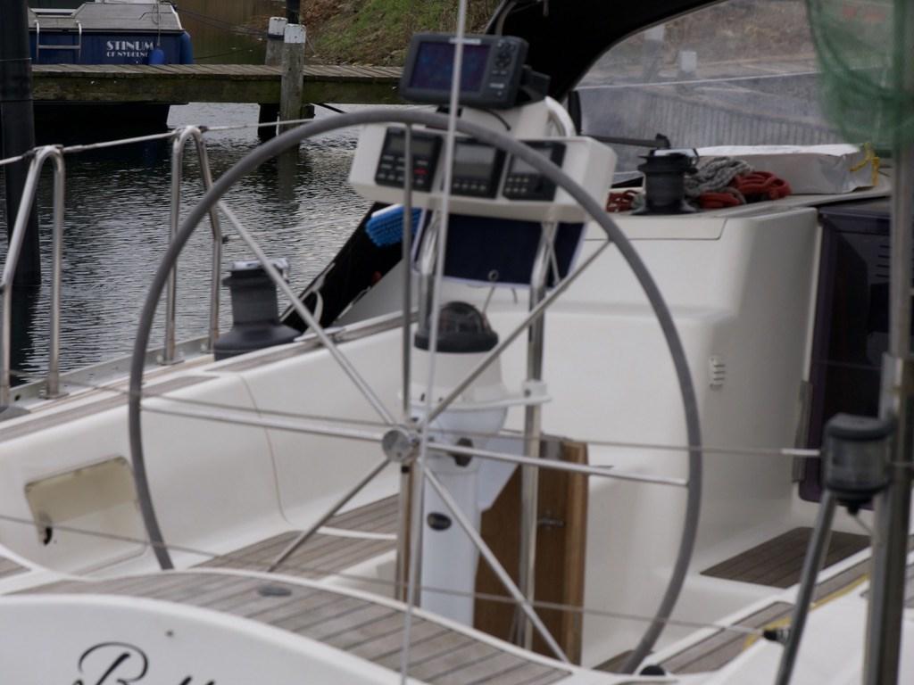 elan Elan 431 owners version