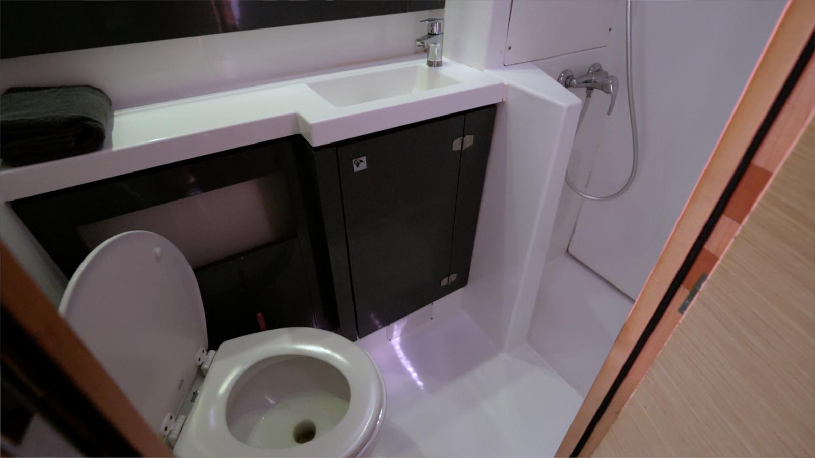 fountaine pajot Helia 44