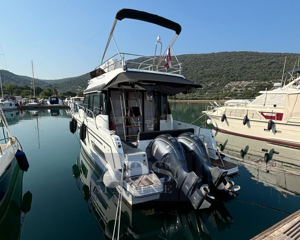 jeanneau Merry fisher 1095 fly