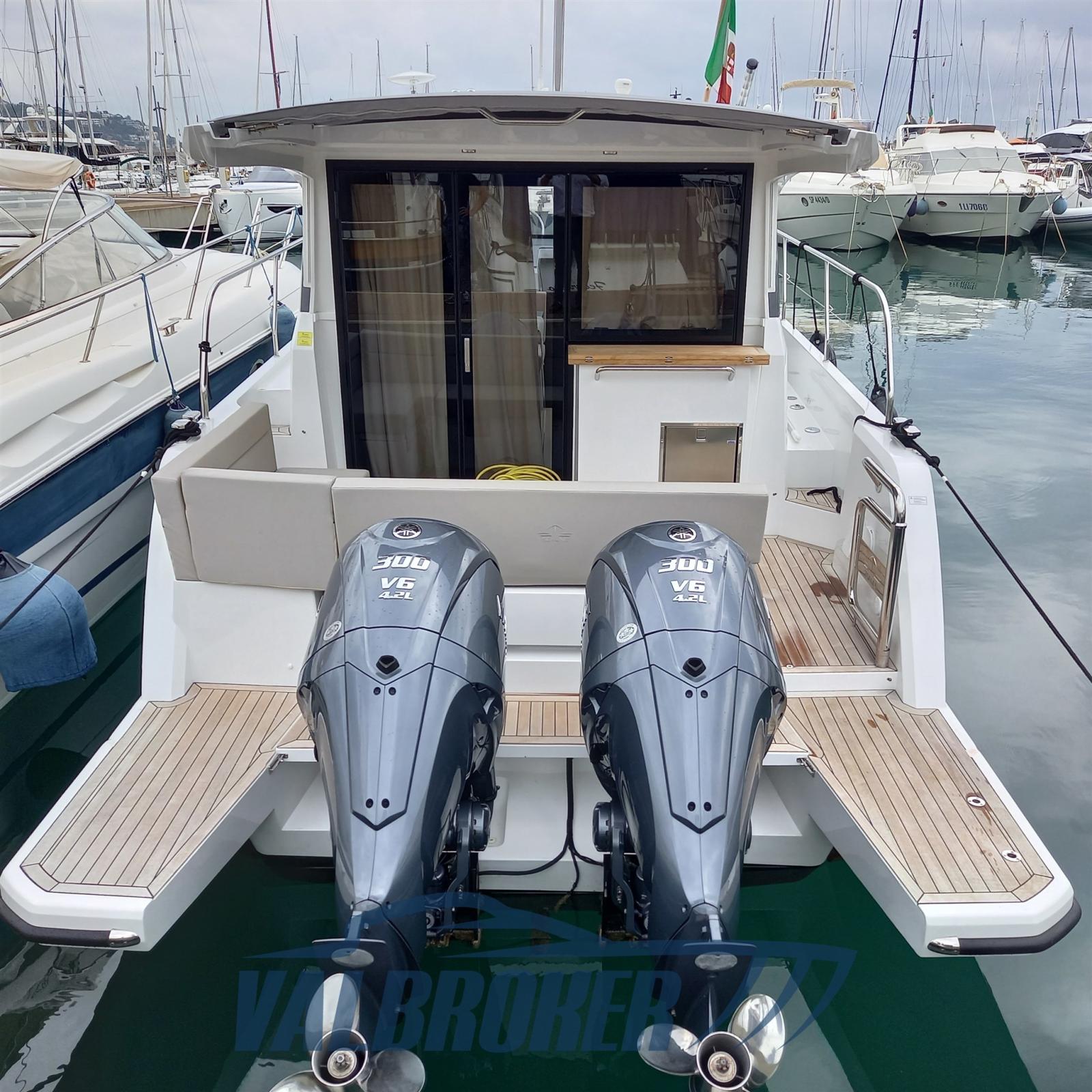 sealine C335v