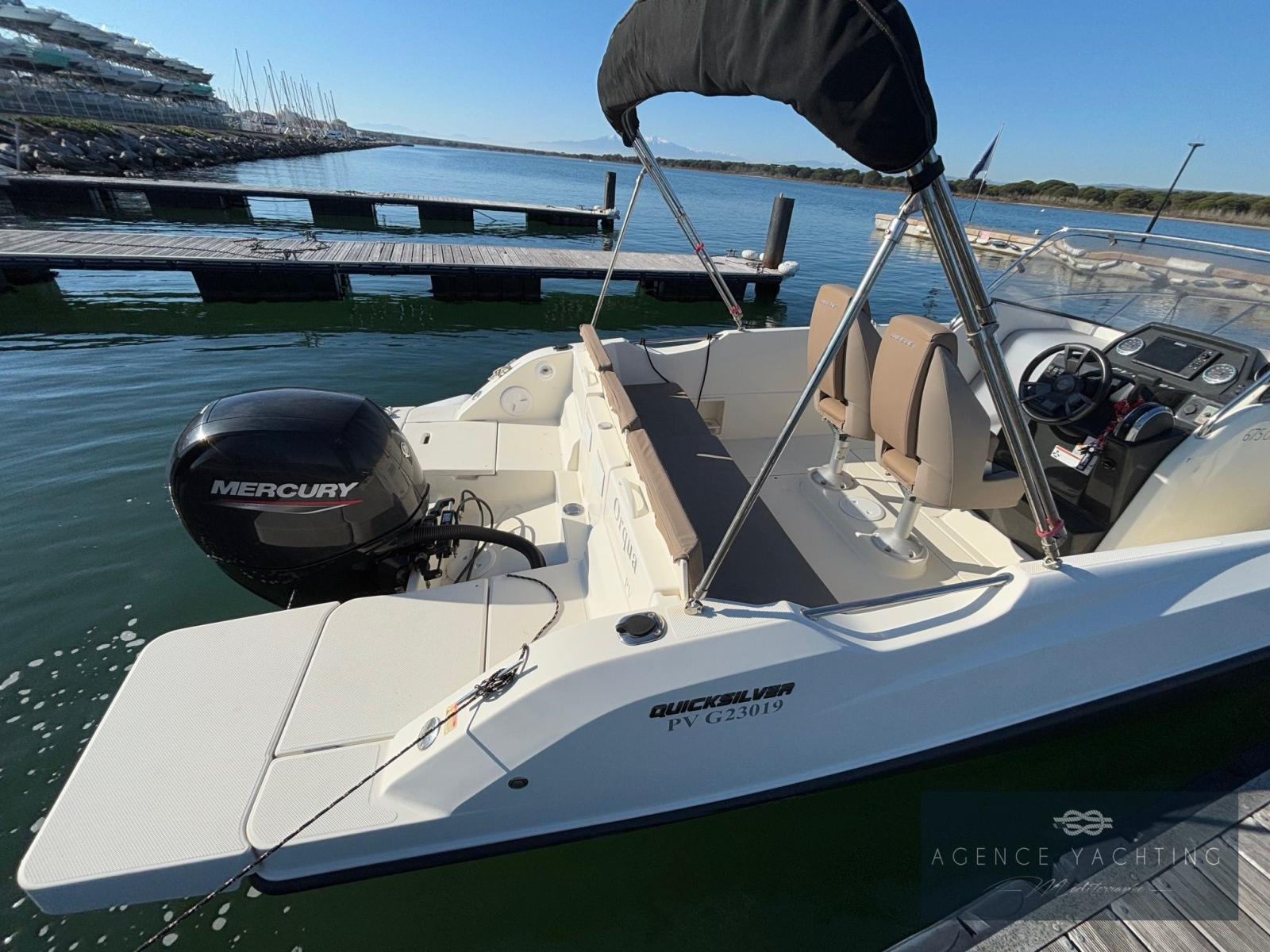 quicksilver Activ 675 open