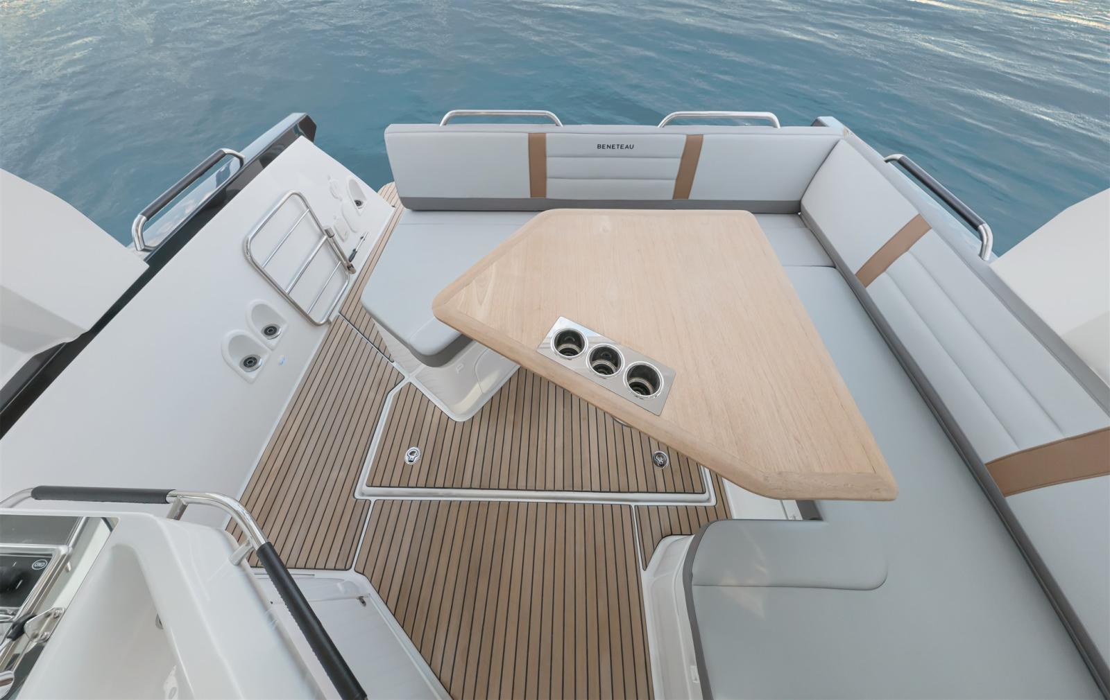 beneteau Flyer 10 sport top