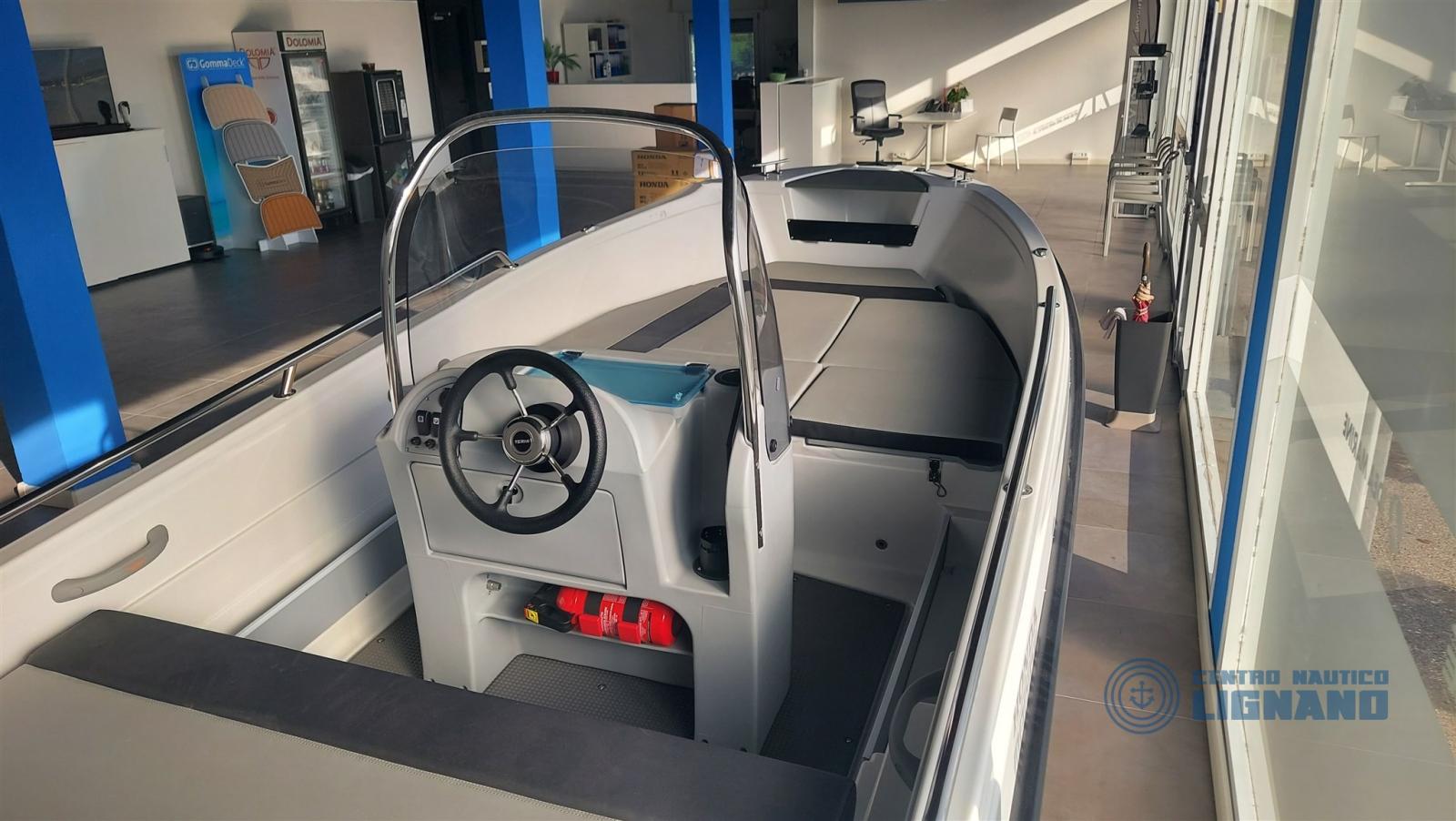 terhi 450 central console