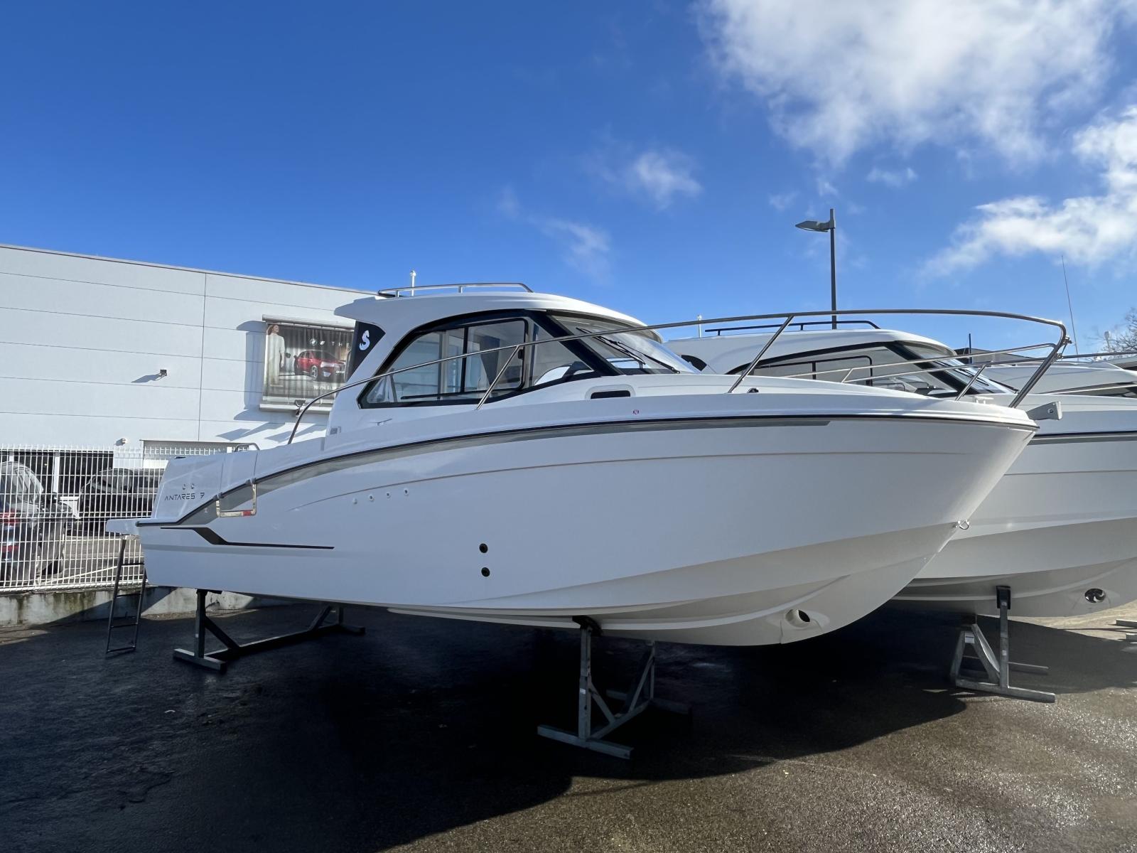 beneteau Antares 7 ob v2
