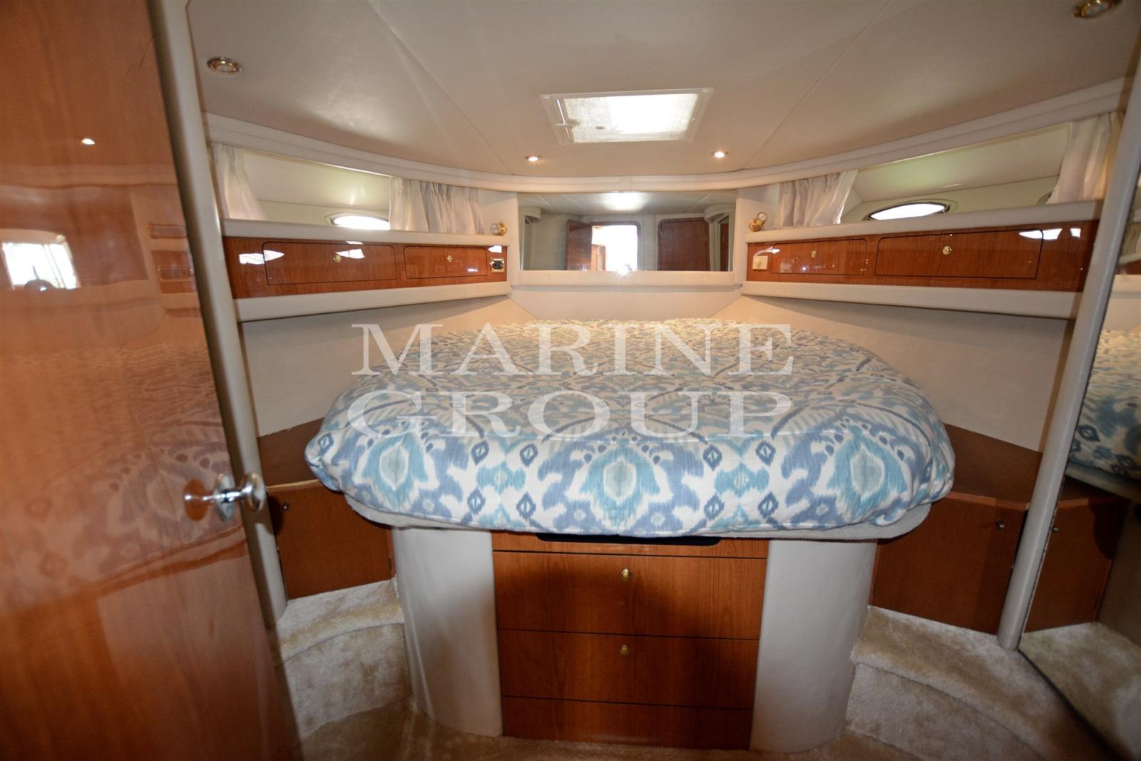 sea ray 480 sedan bridge