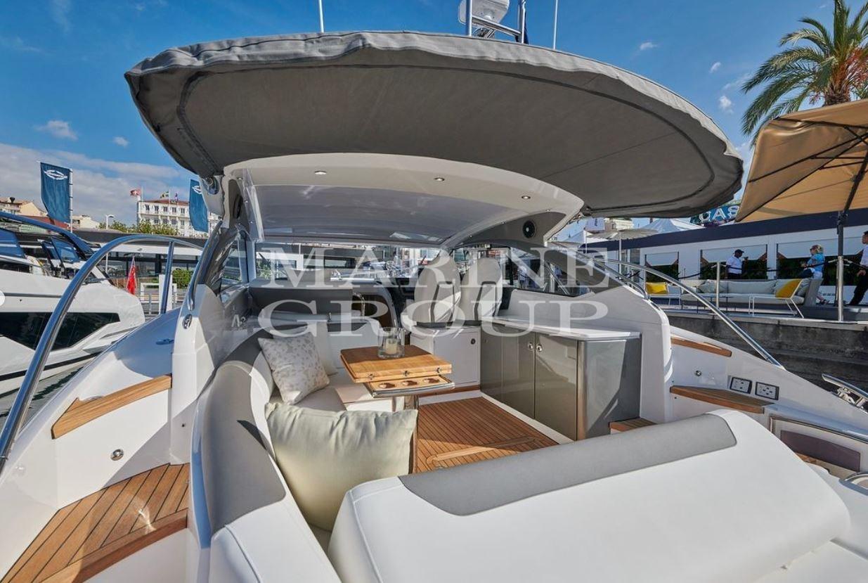 princess yachts V40
