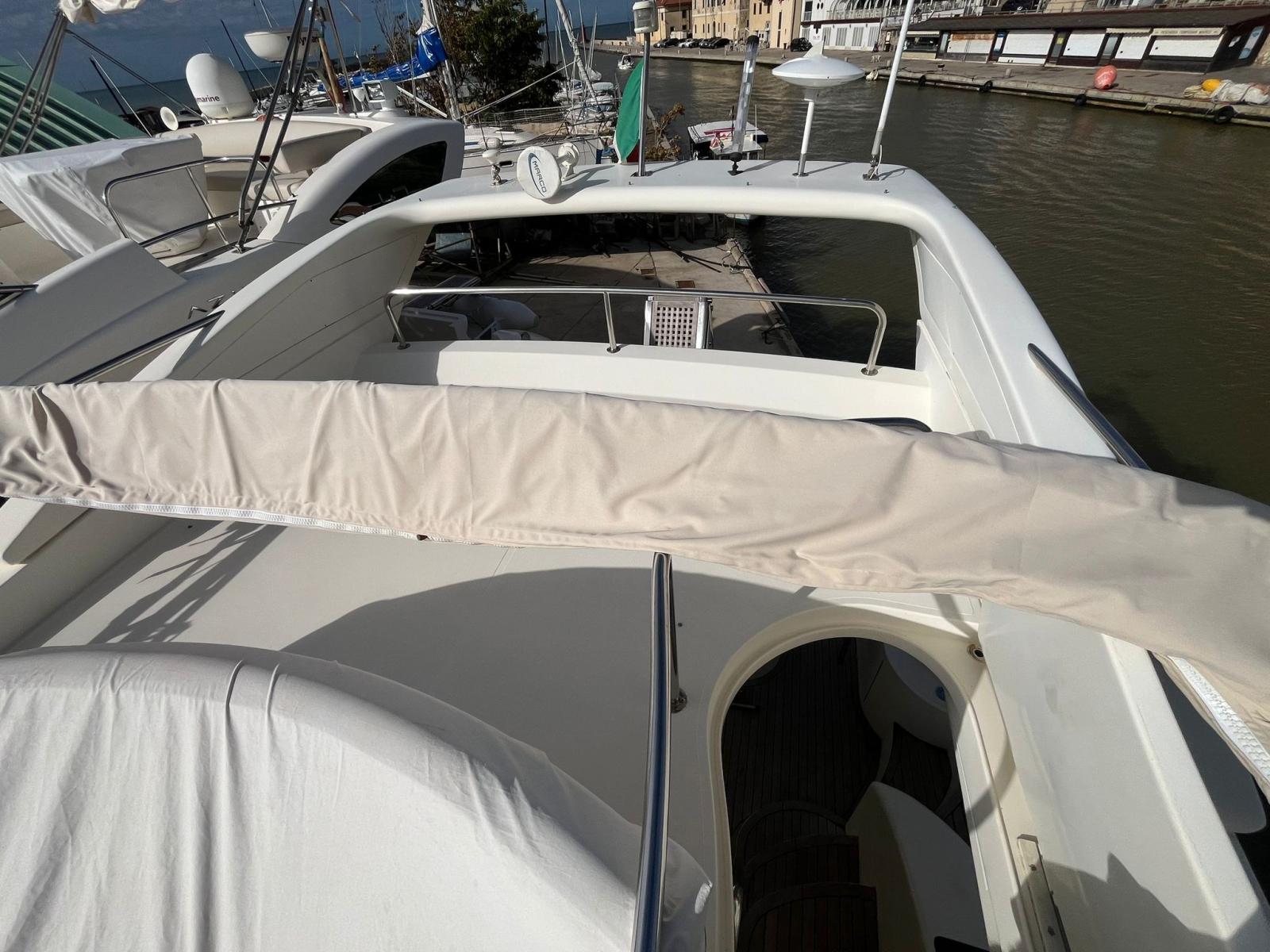 azimut Az 46