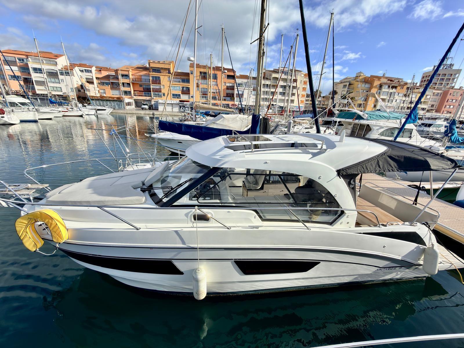 beneteau Antares 9 OB