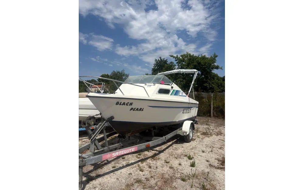 b2 marine Cap ferret 500