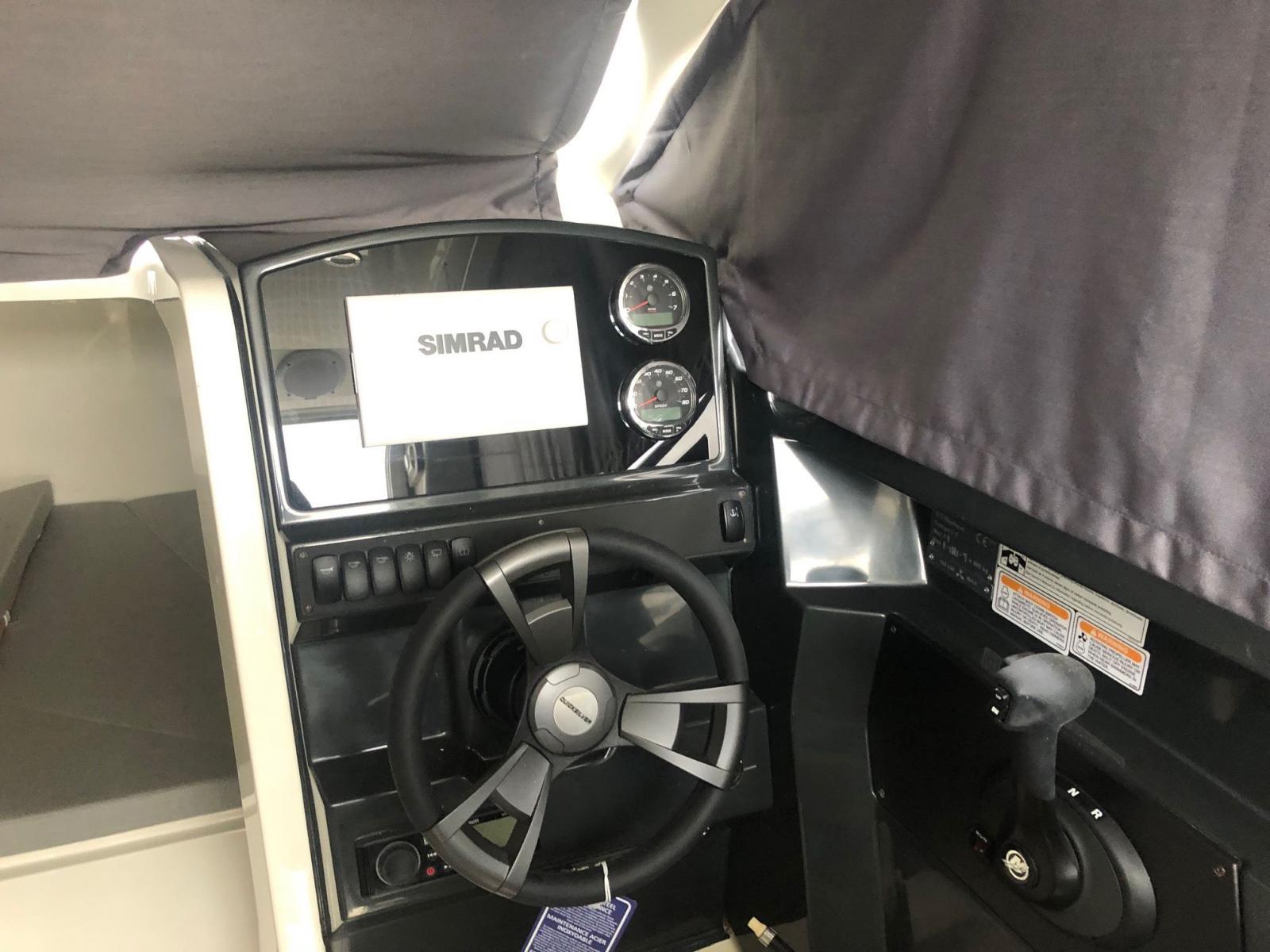 quicksilver 675 weekend neuf destockage avec moteur 150 cv