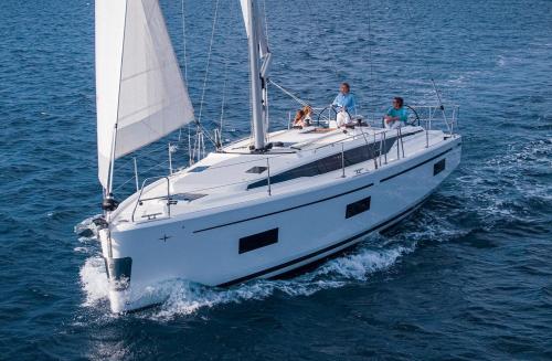 bavaria yachts C 42