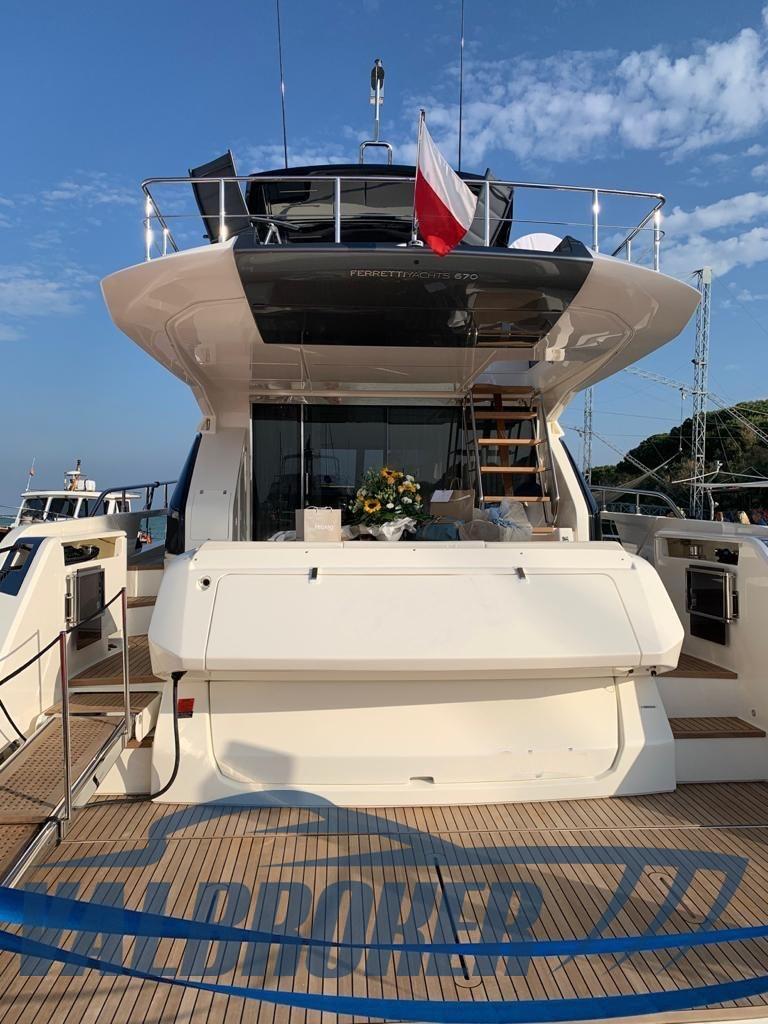 ferretti yachts Ferretti 670