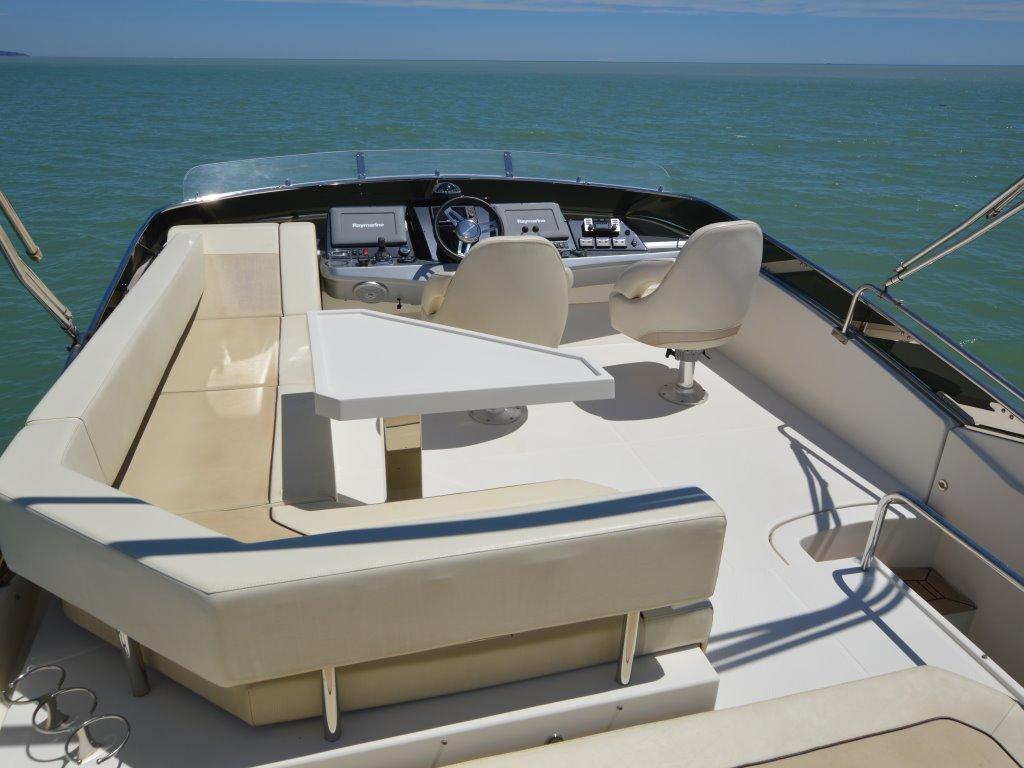 marquis yacht Sport bridge 500