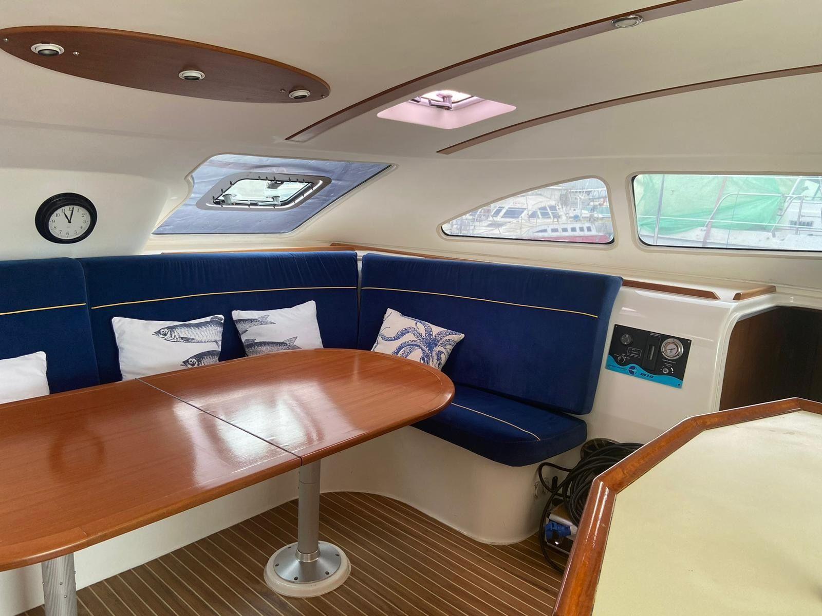 bavaria yachts Nautitech 47