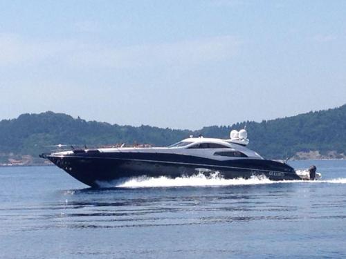 Sunseeker predator 75