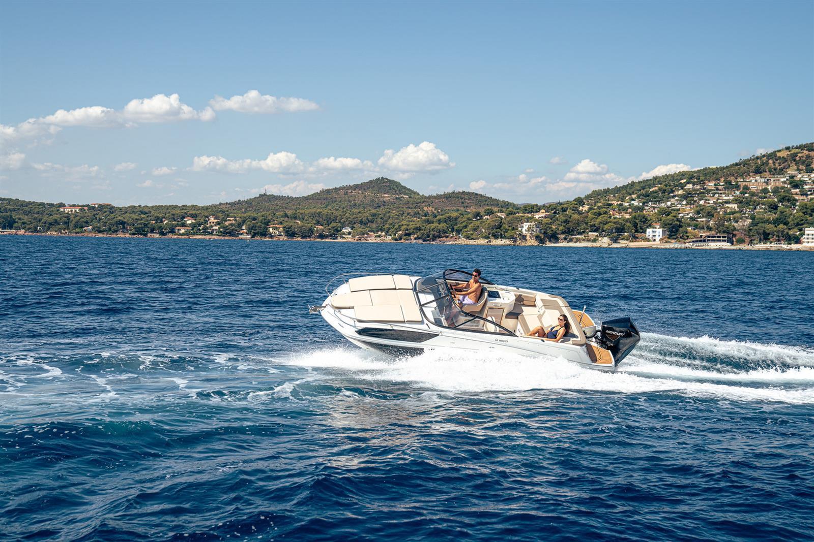 bayliner Vr6 cuddy outboard