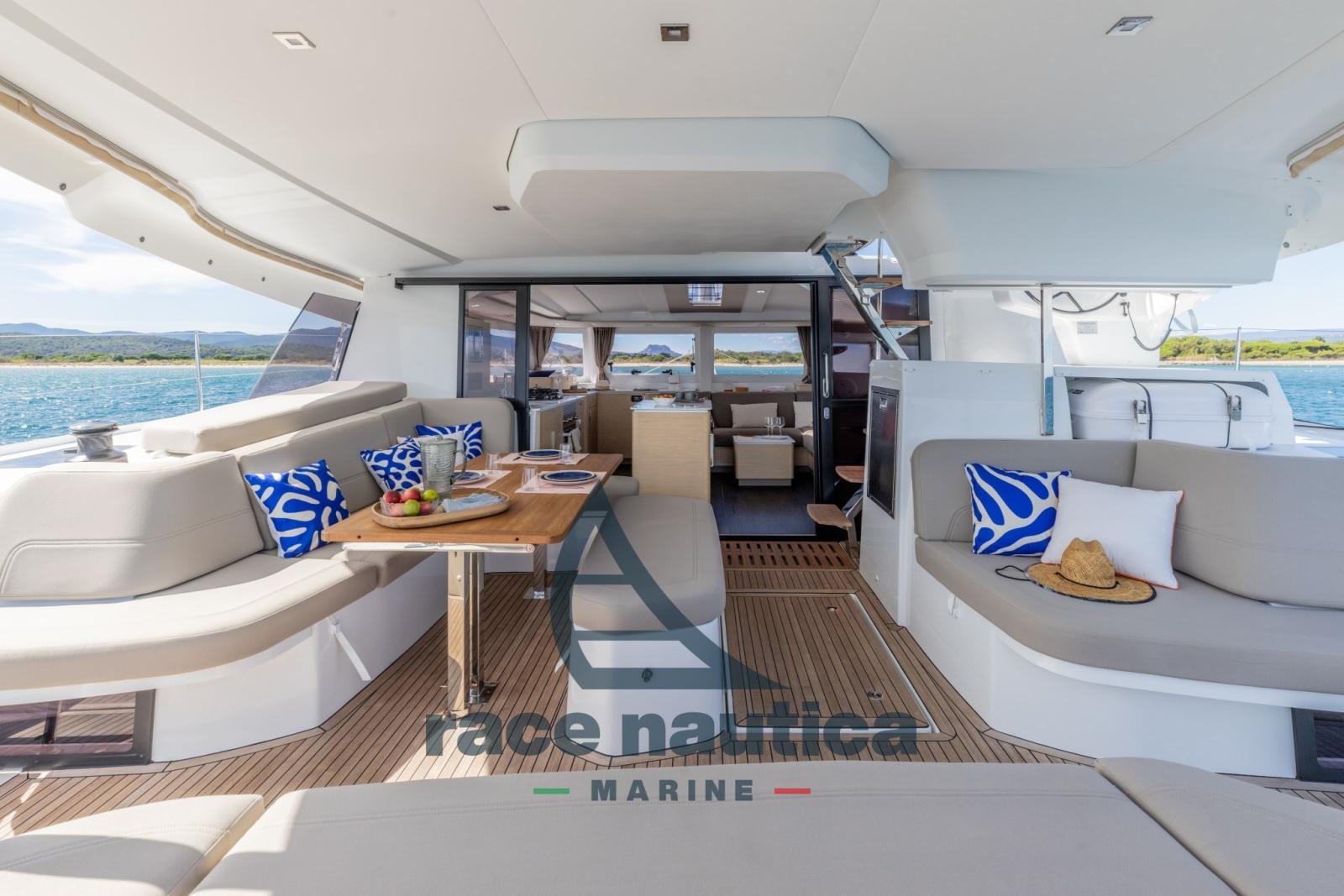 fountaine pajot 44