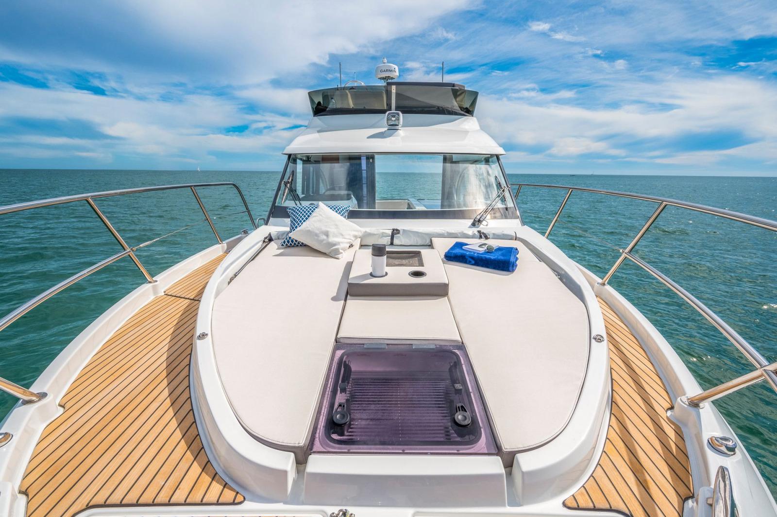 beneteau Antares 11 fly ob