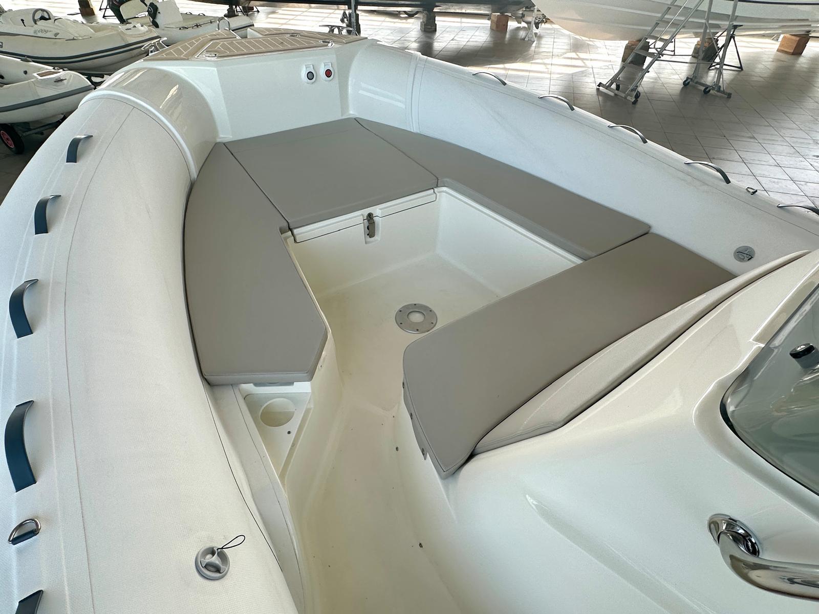 capelli Tempest 800 open