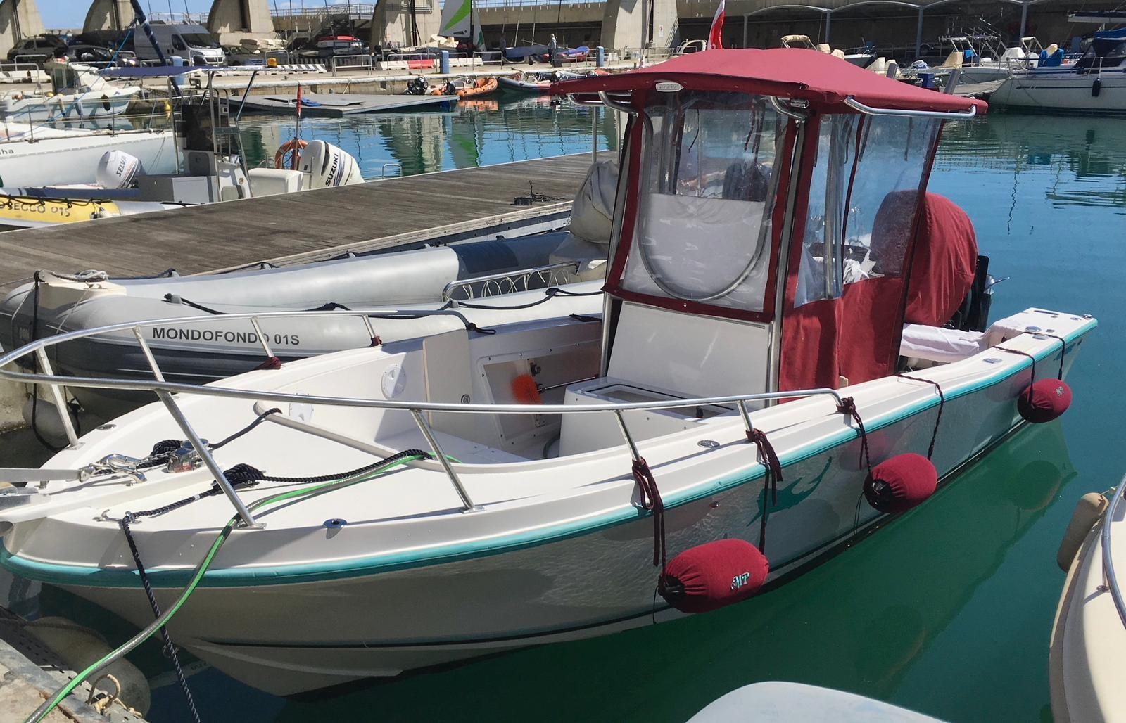 mako marine Mako 221