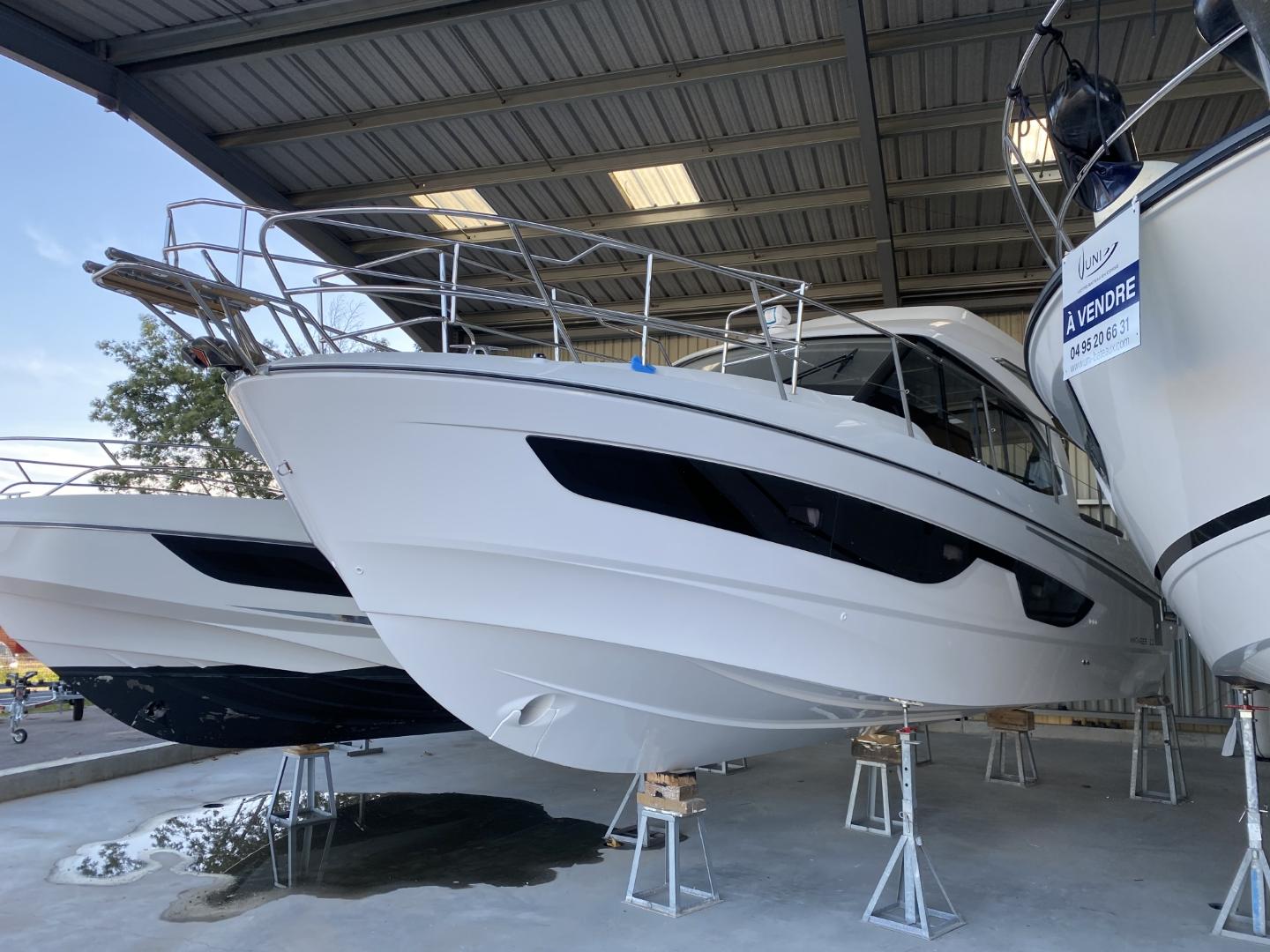 beneteau Antares 11 fly