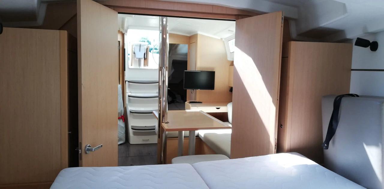 beneteau Oceanis 38.1