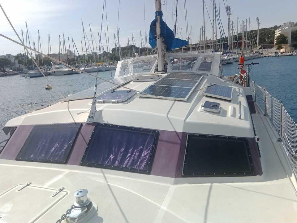 prout Snowgoose 37