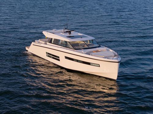 Delta powerboats 72 coupe