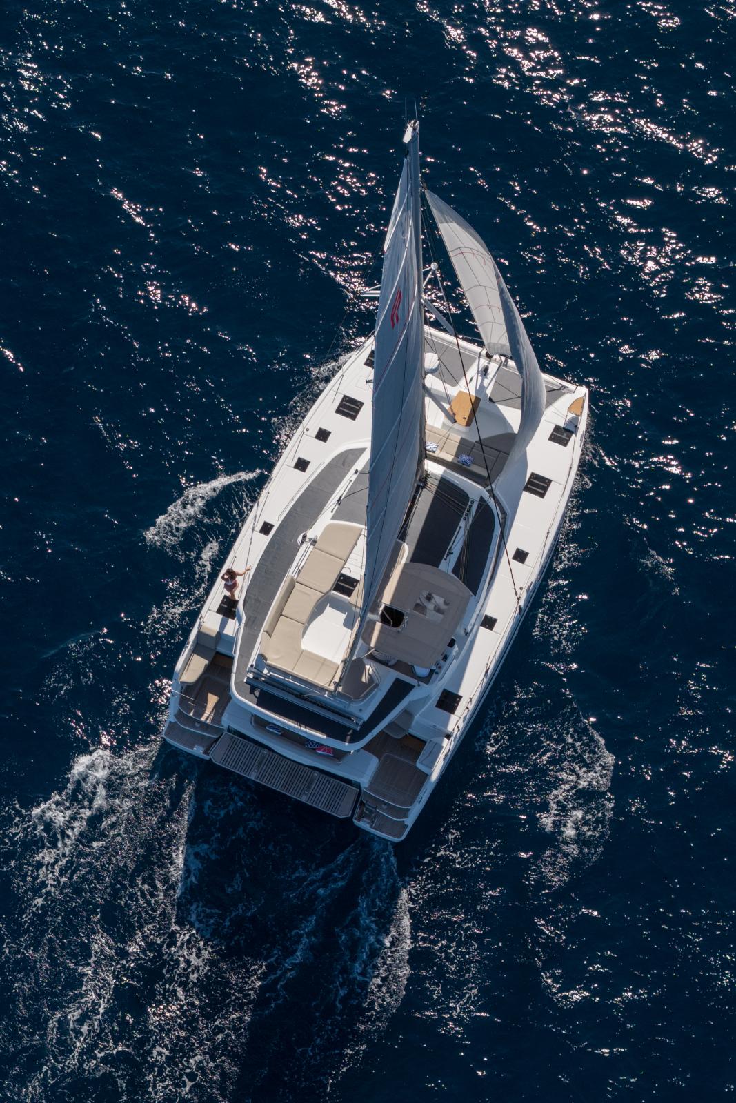 fountaine pajot New 44