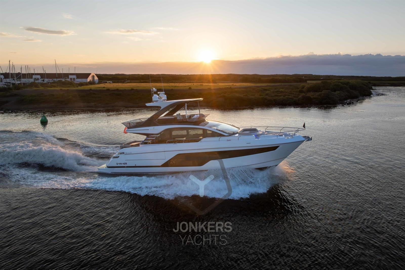 fairline Squadron 58