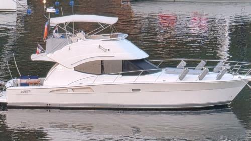 Riviera 45 open flybridge