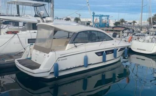 Jeanneau leader 9