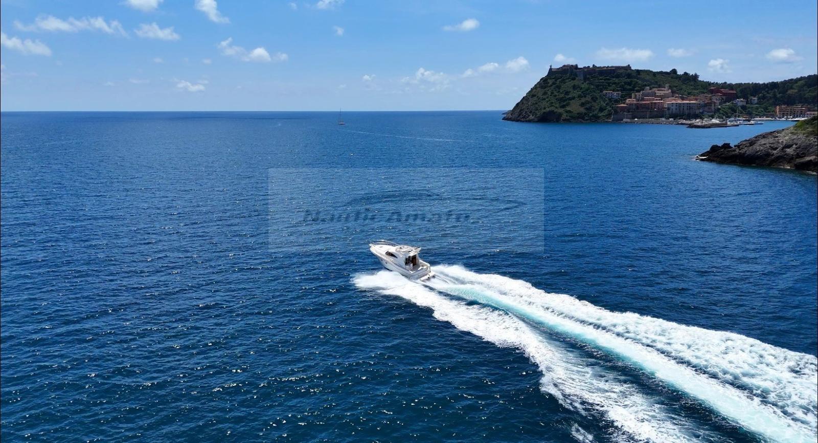 cantiere navale di livorno Space 360 fly ( motori 2021 )