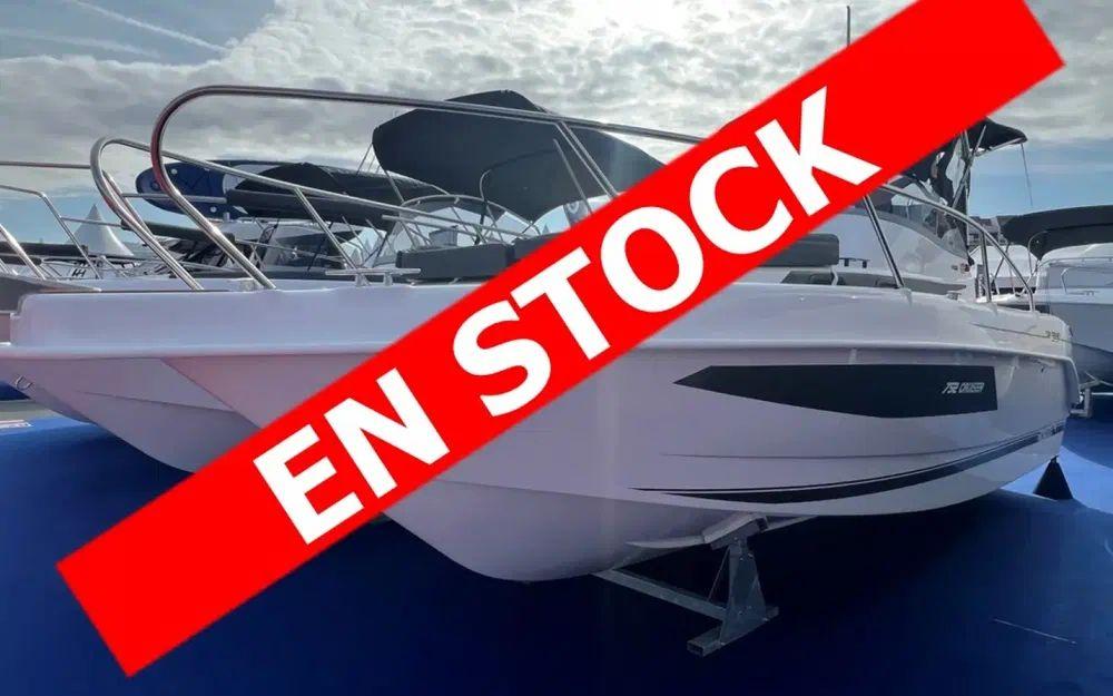 b2 marine Cap ferret 752 cruiser