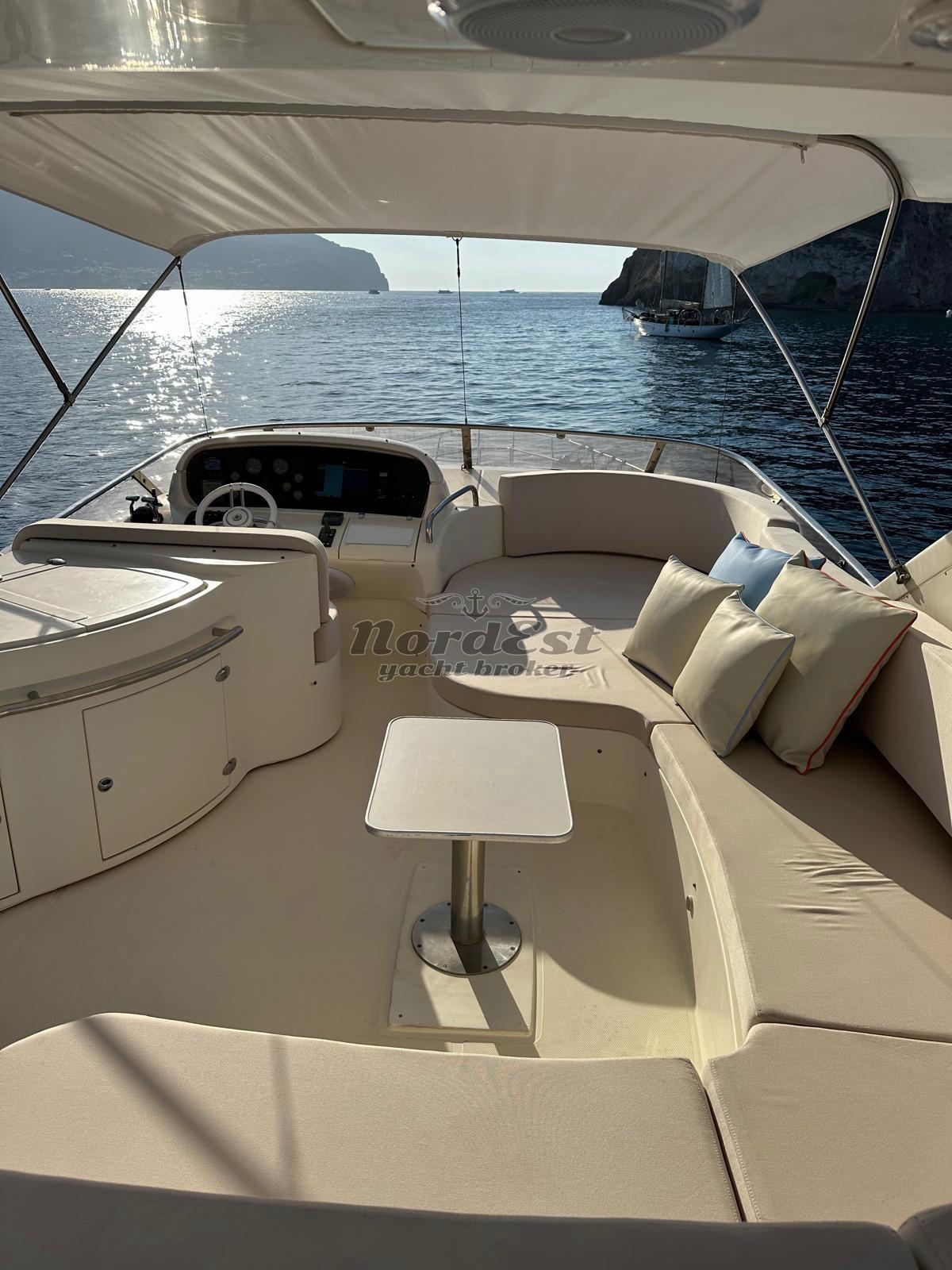 azimut 62 fly
