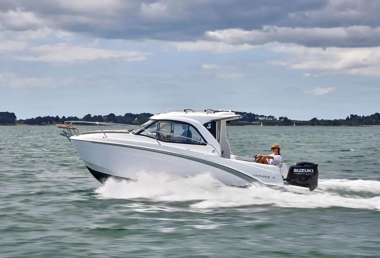 beneteau Antares 7