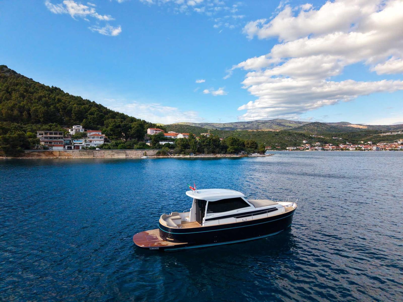 apreamare Gozzo 38 cabin