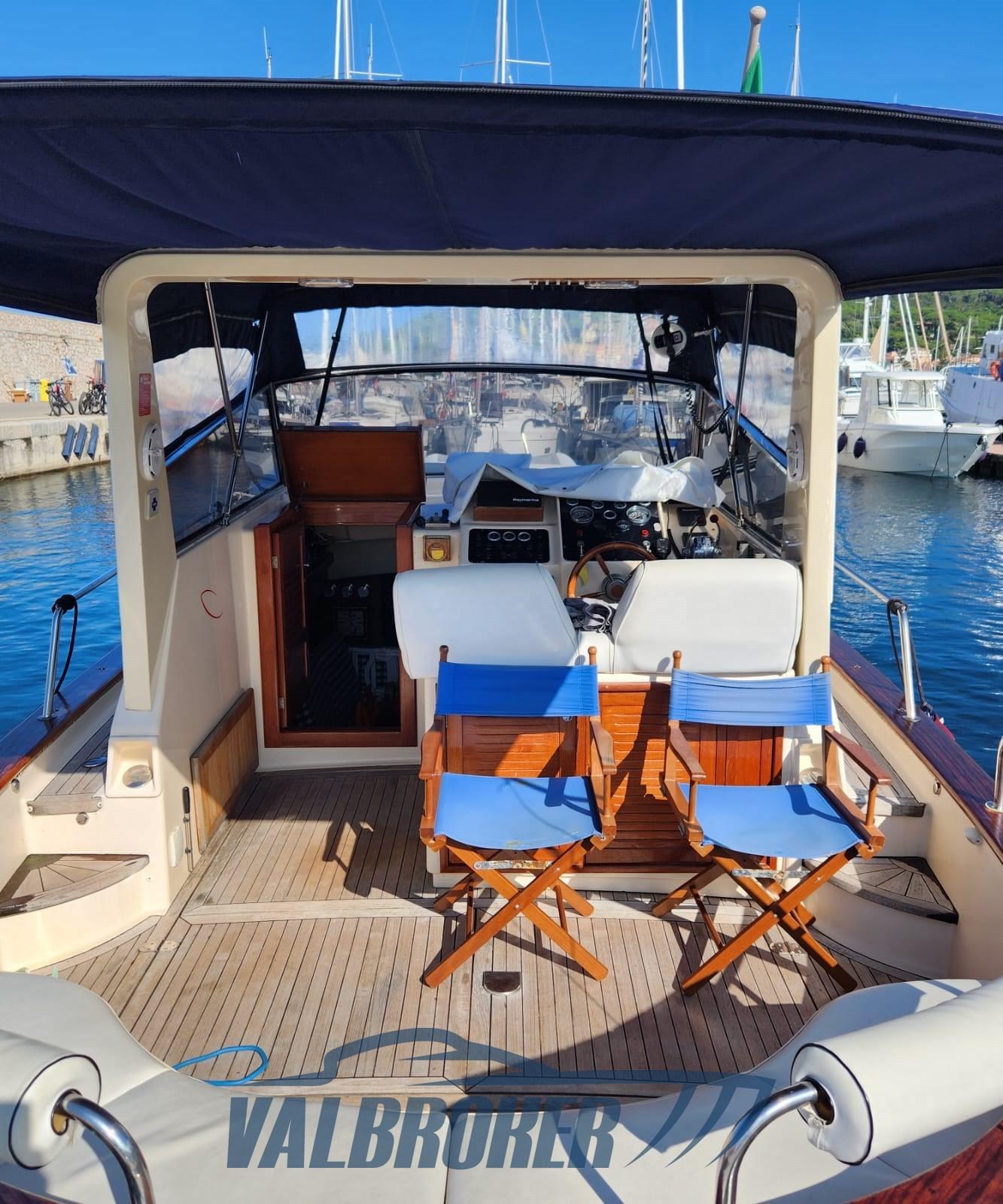 apreamare Aprea 10 semi cabin