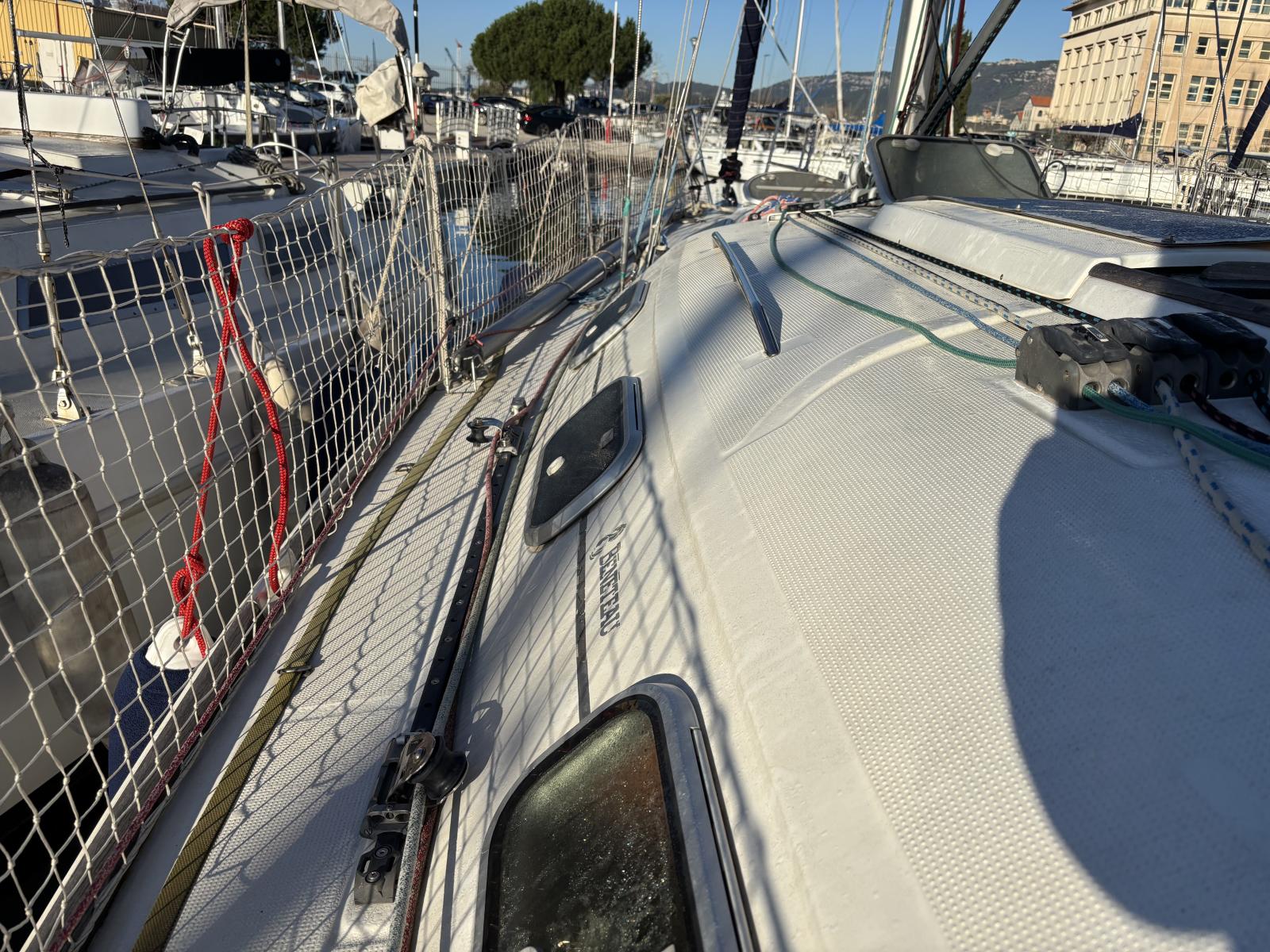beneteau First 33.7