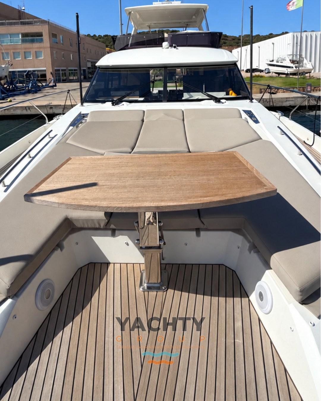 jeanneau Prestige 590 fly
