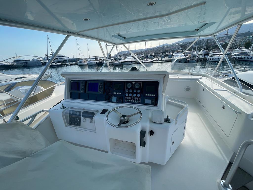 bertram yacht 630 convertible