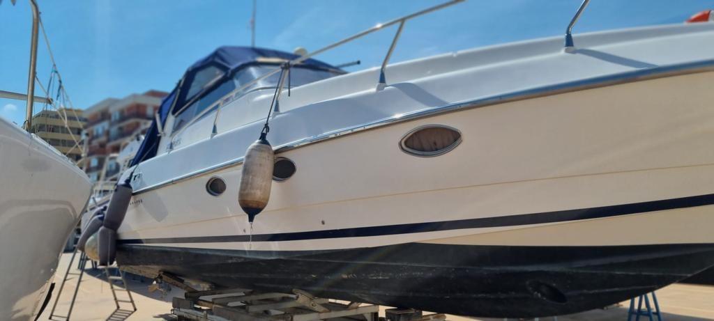 man&ograve; marine Mano' 32 sport