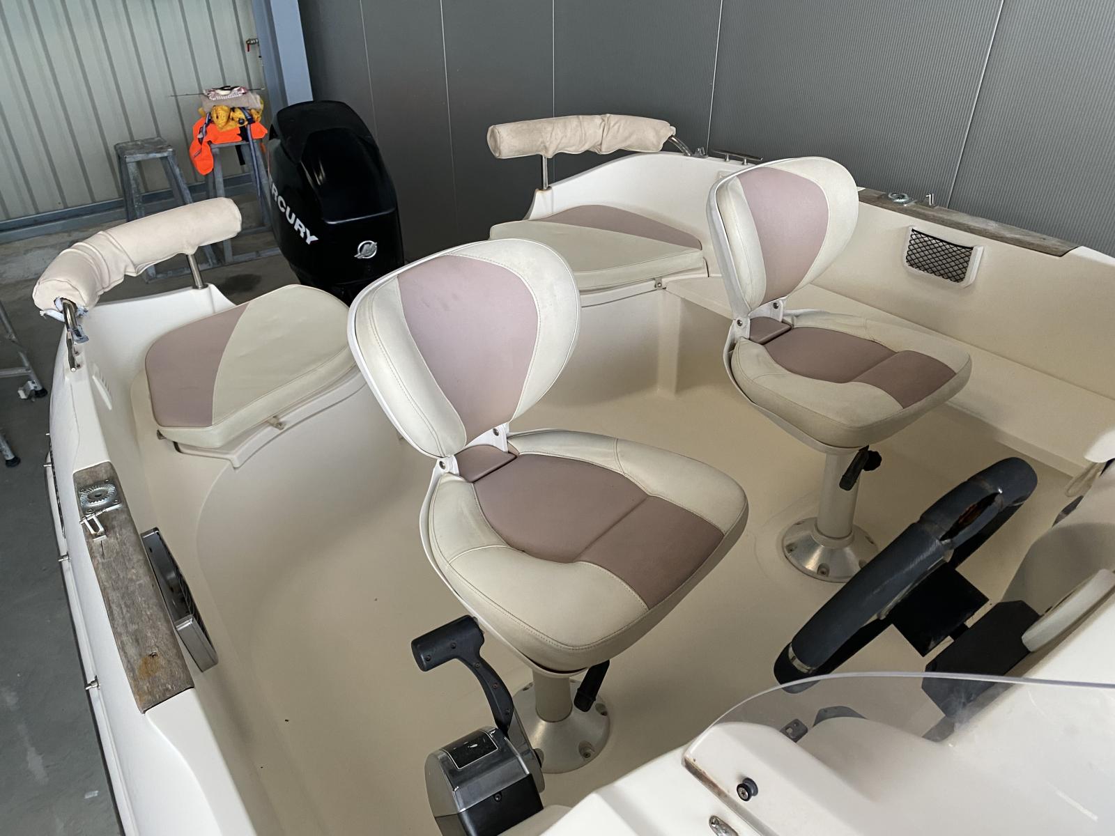 quicksilver Active 470