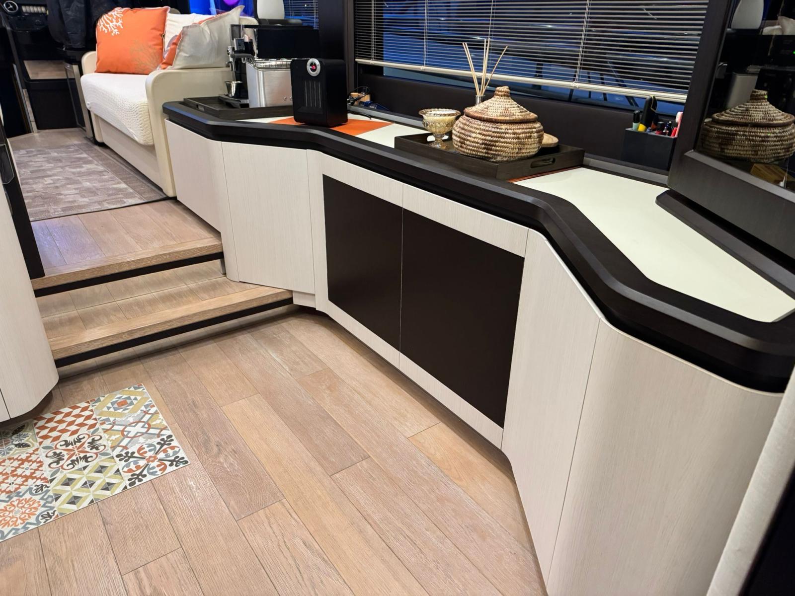 absolute Navetta 52