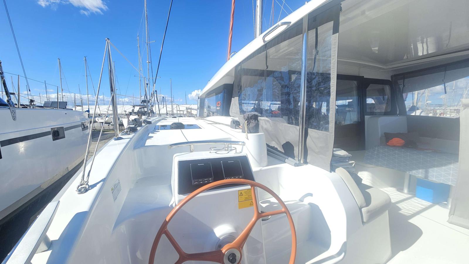 beneteau Excess 11