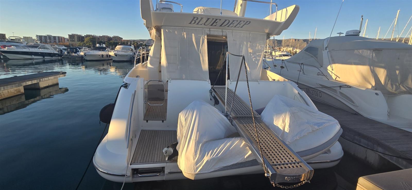 azimut 50 flybridge